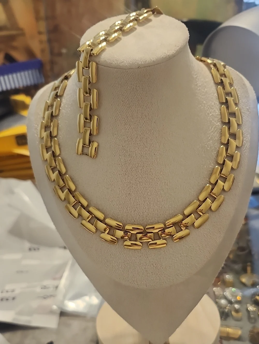 Elegant Gold Link Necklace and Bracelet Set - Classic Women's Jewelry